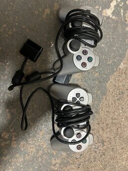 Originál ovladače na playstation 2 - 2 ks