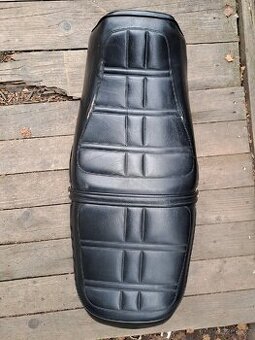 Originálni sedacka Honda CB 750K (PC-01)