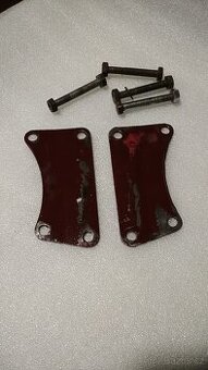 Držáky motoru + šrouby Jawa 250, 350