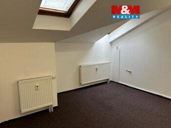 Pronájem kancelářského prostoru, 14m², ČTěšín, ul. Dvořákova