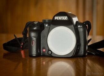 Prodám Pentax Kr s příslušenstvím