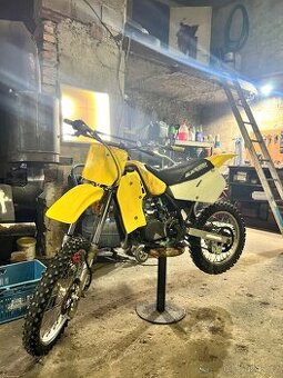 Suzuki rm80