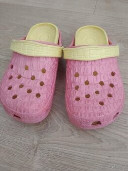Dívčí pantofle typu crocs “kroksy” vel. 30/31