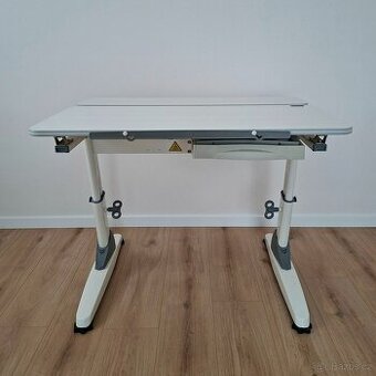 Rostoucí dětský stůl KidYouth + židle zdarma | skvělý stav