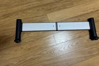 Originální hliníková příčka do kufru Superb 2,3 atd.