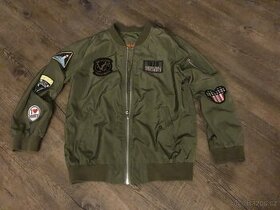 Šusťáková bunda velikost 150