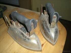 2ks el. staré žehličky, nález na půdě