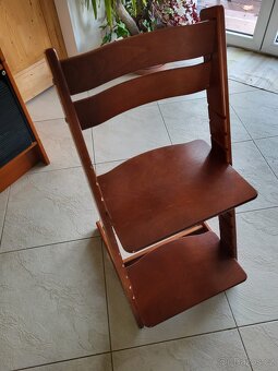 Rostoucí židle z masivu - 2 ks