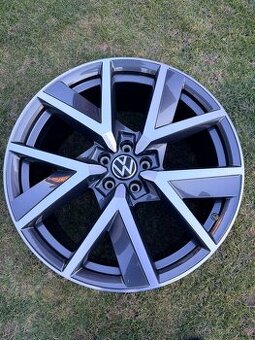 ORIGINÁL VW TOUAREG R20 R-line BRAGA NOVE DISKY