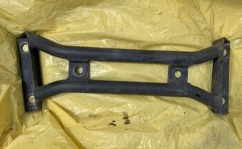 Nosník převodovky pro Dodge Challenger