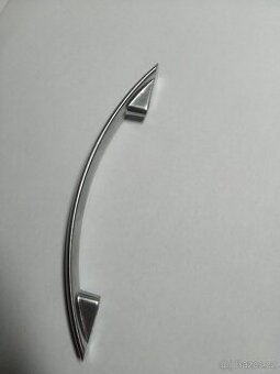 Prodej 4 nábytkové úchytky