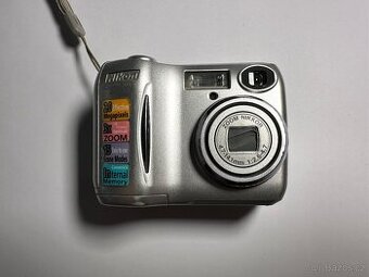 Nikon Coolpix 2200