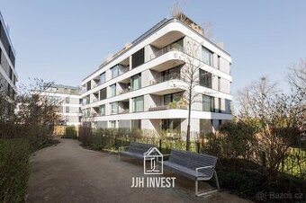 Luxusní 2+kk s terasou, předzahrádkou a garáží v projektu MA