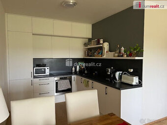 Pronájem 2kk 61,5m2 P4 Riviéra Modřany balkon 9m2 garážové s