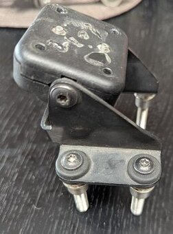 Džák navigace BMW R1200R a podobné, šrouby M8, rozteč základ