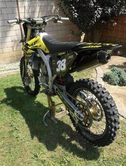 Suzuki 250