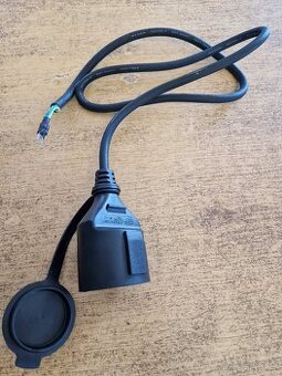 Kabel se zásuvkou 1m - 3x1mm - 1