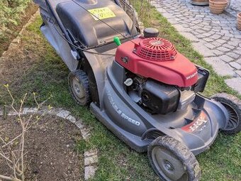 Sekačka HONDA, perfektní stav.
