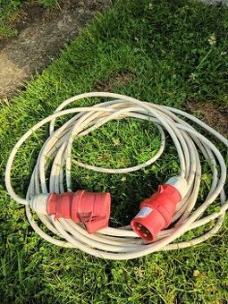 Prodlužovací kabel na 380v