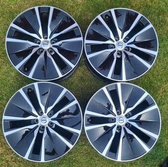 Volvo XC90,5x108 R19