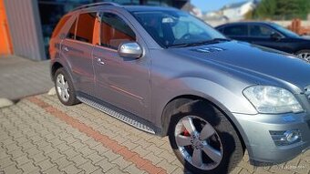 Mercedes ML350 automat 4x4,rok 2010, TZ 3,5T, serviska,TOP
