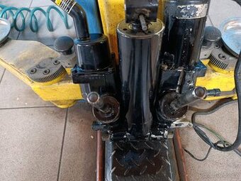 Trim Mercury dvou pístý 135 HP a výše