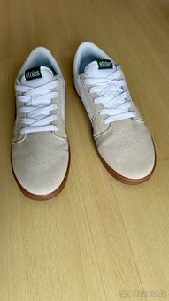 Sneakersy Etnies Cresta