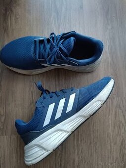 Adidas tenisky vel.44