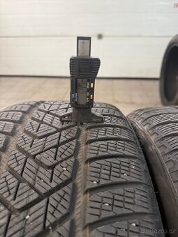 245/45R20