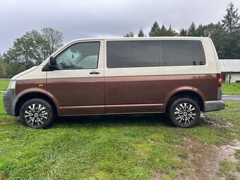 Volkswagen Transporter T5 1.9 77 KW - 1