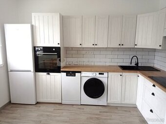 Slunný zrekonstruovaný byt 1+1 v Nepomuku