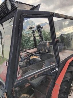 Okno dveří Zetor 7011