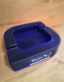 Skleněný popelník