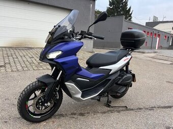 Aprilia SR GT 125, 2023, 6700 km, nová STK, po servise