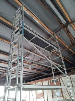 Pojízdné hliníkové lešení Eurotower - pracovní výška 5,73m