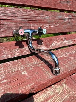 Retro vodovodní baterie ze socialismu- rozteč 10 cm