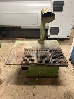 Svářecí stůl s odsáváním