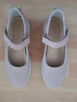 Ecco starorůžové boty vel.40