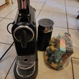 Kapslový kávovar DeLonghi - 1