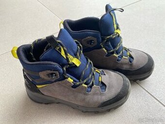 Vodeodolne pohorky z Decathlonu, vel. 34, temer nove