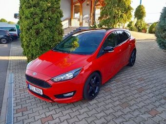 Ford Focus ST-line 2017,1.5 EcoBoost 110kW Red&Black Edition