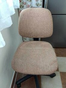 Kancelářská židle - otočná s kolečky