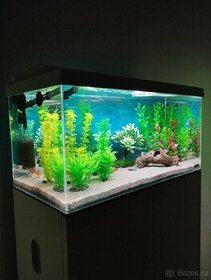 Novy set akvárium optiwhite + skříňka