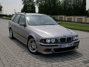 BMW E39 TOUR 528i MANUAL r.1998 naj.261tkm SERVIS, HUDBA