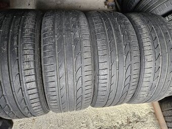Letní pneu 235/40R19 Bridgestone