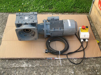 Elektromotor s převodovkou 1,1KW 50ot./1min