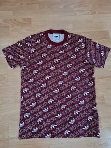 Adidas tričko s nápisy Adidas