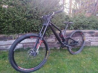 Celoodpruzene downhill kolo canyon
