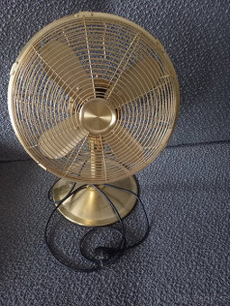 Stolní ventilátor