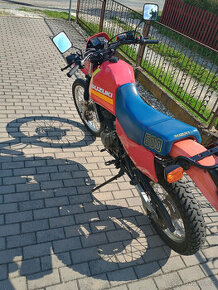 DR600